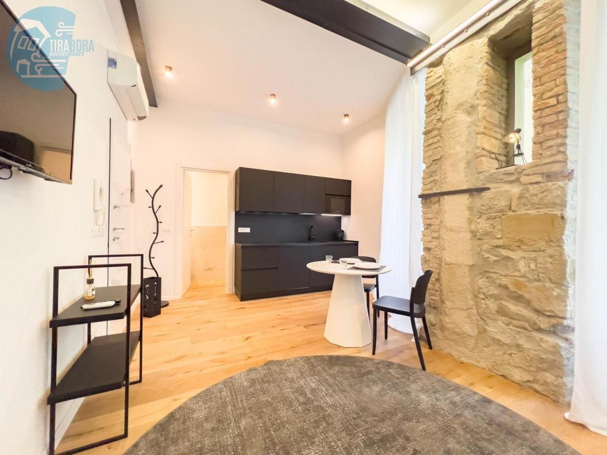 Ferienwohnung Imbriani 2 Tirabora Short Rent Triest Exterior foto